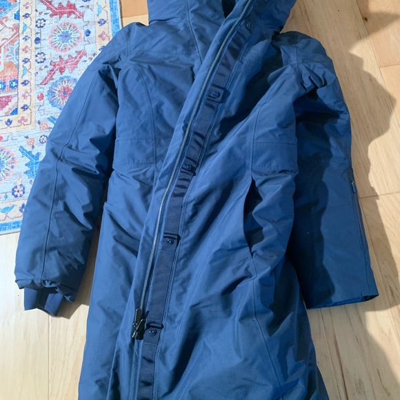 Lululemon snow warrior parka - Picture 2 of 8